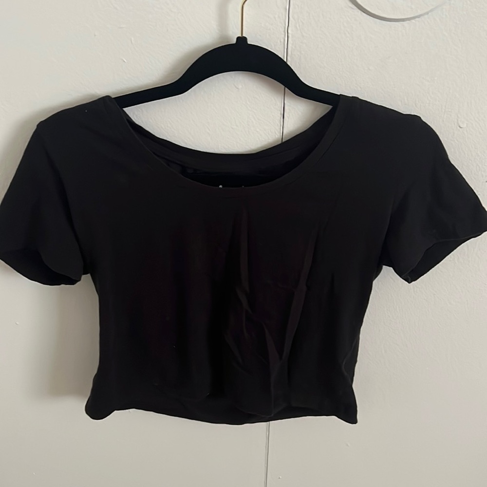 Black crop top